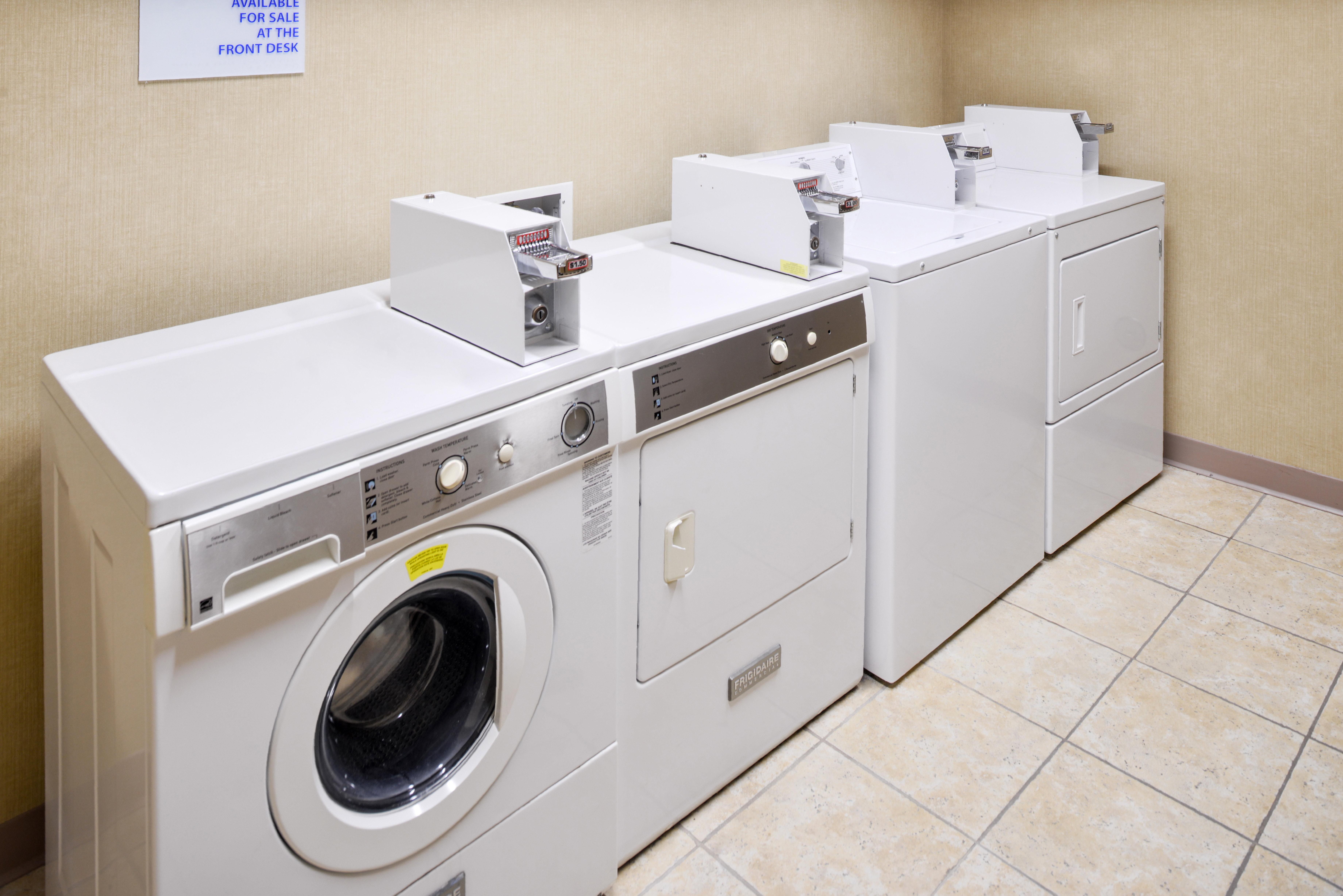 Holiday Inn Express Hotel & Suites Sioux Falls At Empire Mall By Ihg Exteriör bild