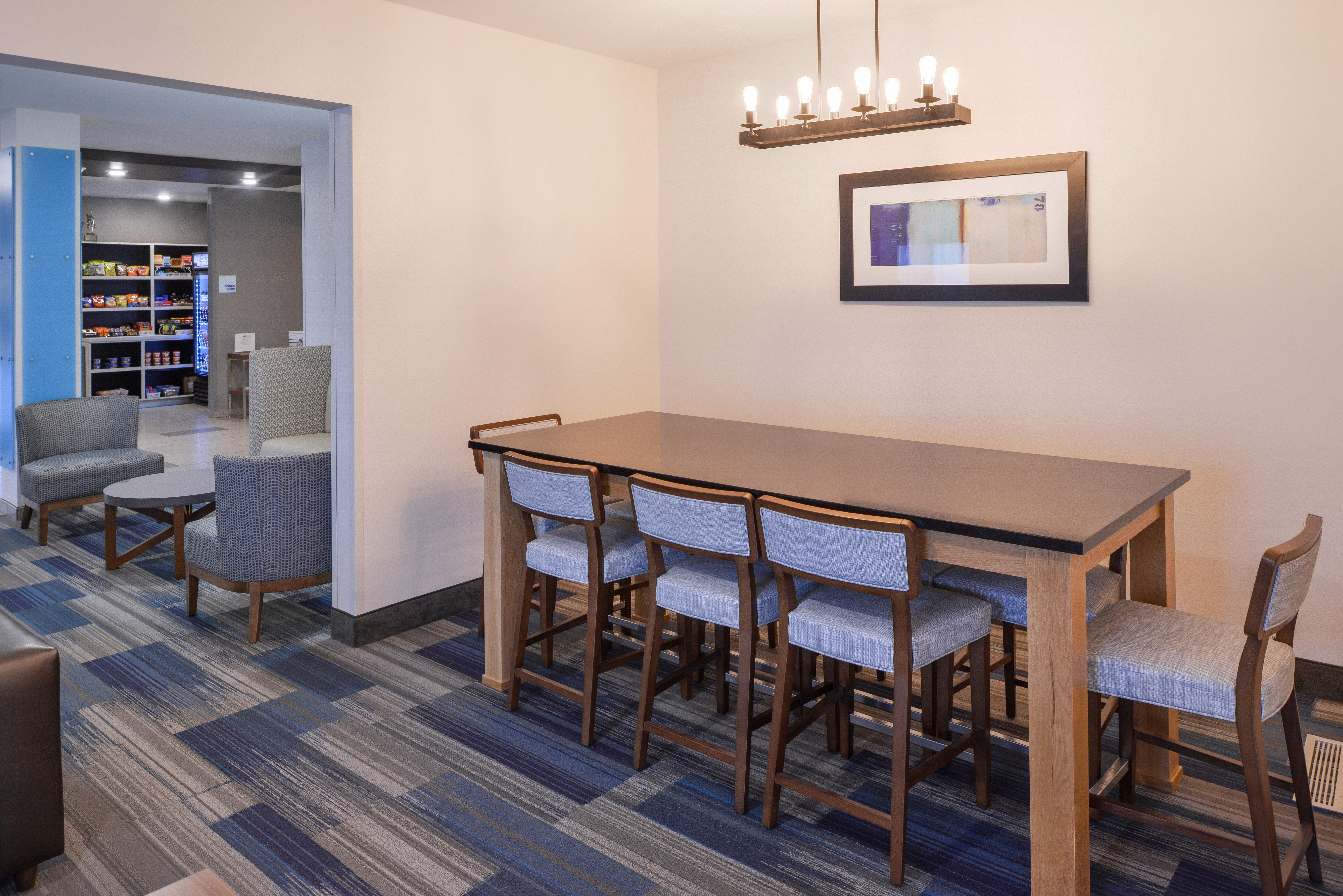 Holiday Inn Express Hotel & Suites Sioux Falls At Empire Mall By Ihg Exteriör bild
